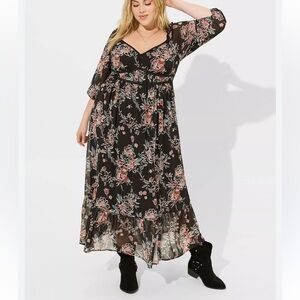 Torrid Floral Chiffon V Neck Tiered Dark Boho Prairie Maxi Dress Women’s Sz 4X